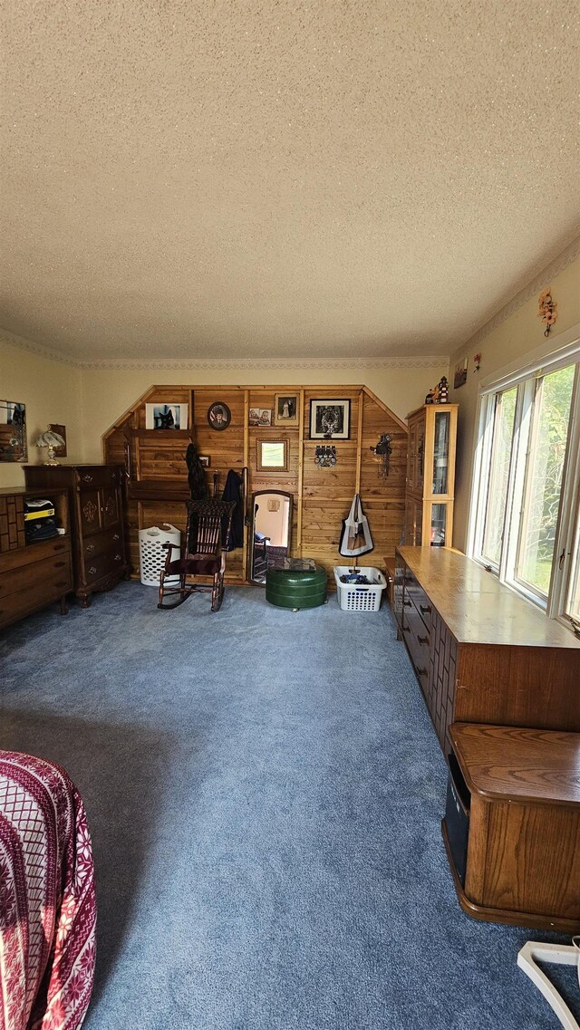 8764 Saunders Rd, Sterling, MI 48659