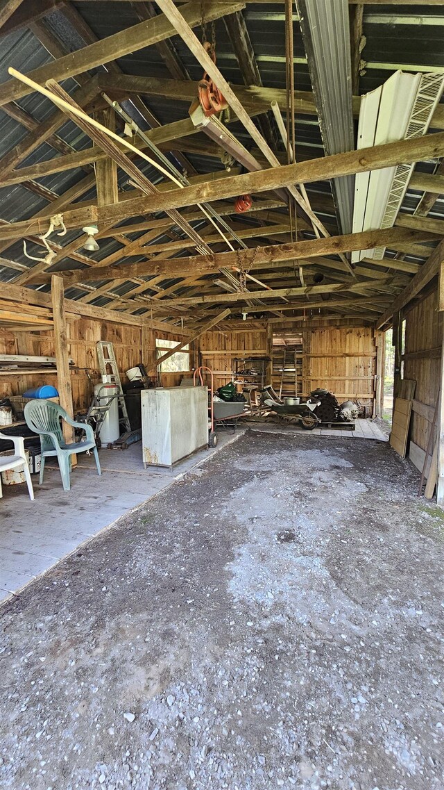8764 Saunders Rd, Sterling, MI 48659