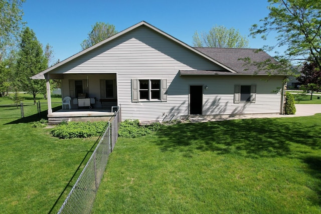 1820 Elk Ct, Owosso, MI 48867 - view of rear view of house