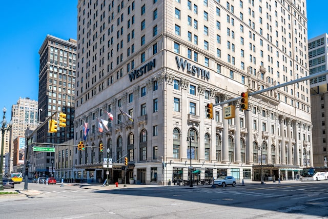 1135 Shelby St Unit 59-2808, Detroit, MI 48226 - view of building exterior featuring a city view
