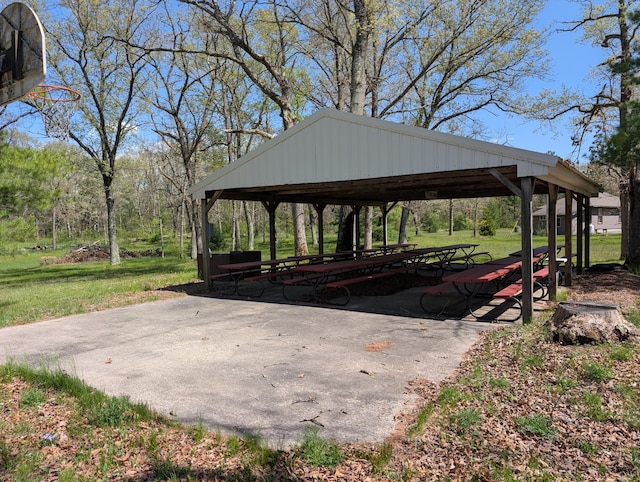 5268 S Arrowhead Trl, Baldwin, MI 49304 - view of community featuring a gazebo and a yard