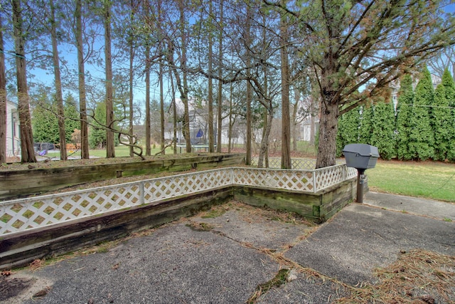 33951 Old Timber Rd, Farmington Hills, MI 48331 - view of patio / terrace featuring fence