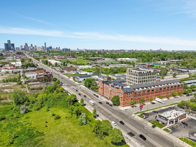 6533 E Jefferson Ave Unit 413W, Detroit, MI 48207 - drone / aerial view of a main thoroughfare and city skyline