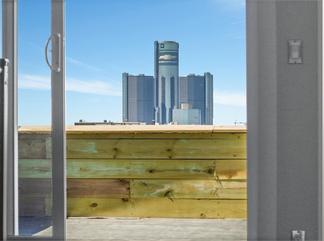6533 E Jefferson Ave Unit 413W, Detroit, MI 48207 - detailed view of city skyline