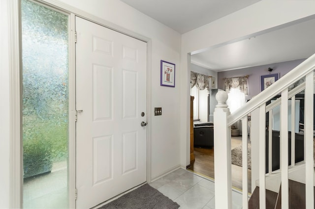 4067 Highview, Waterford, MI 48329 - foyer featuring stairway and baseboards