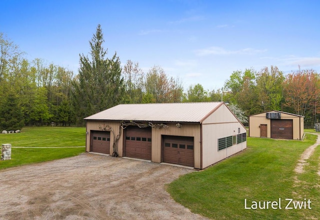 1442 W Tyler Rd, Hart, MI 49420 - detached garage with driveway
