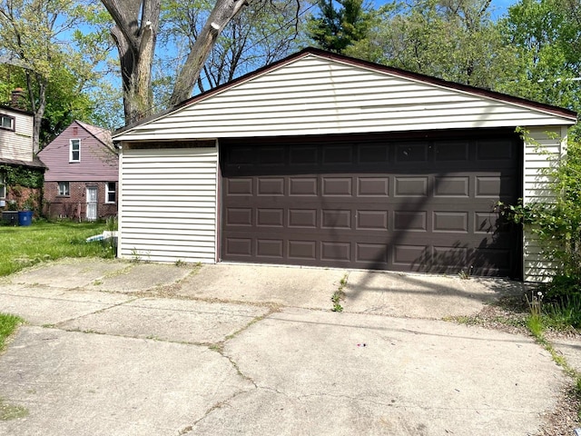 19400 Greydale Ave, Detroit, MI 48219 - view of detached garage
