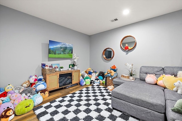 3582 Pratt Dr, Lapeer, MI 48446 - living area with wood finished floors