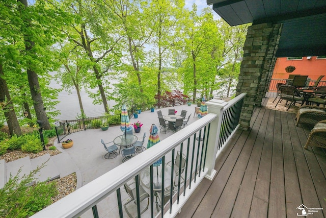 2307 Tecumseh Dr, Brooklyn, MI 49230 - deck with outdoor dining space
