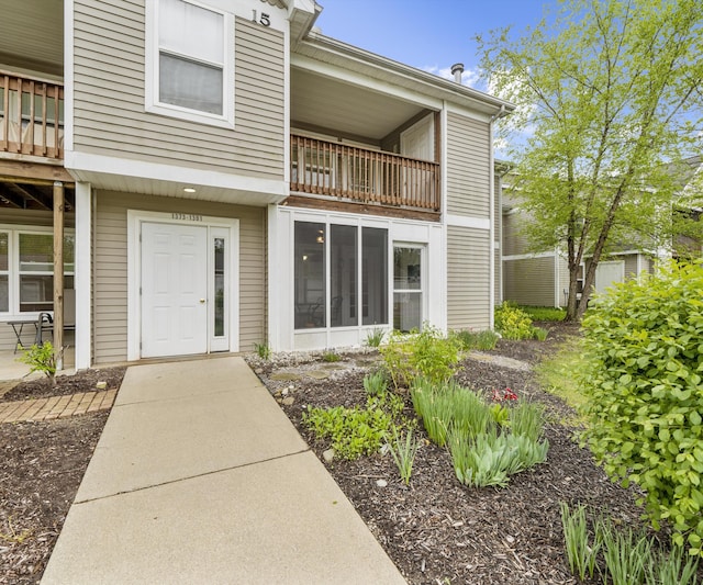 1379 Millbrook Trl, Ann Arbor, MI 48108 - entrance to property featuring a balcony