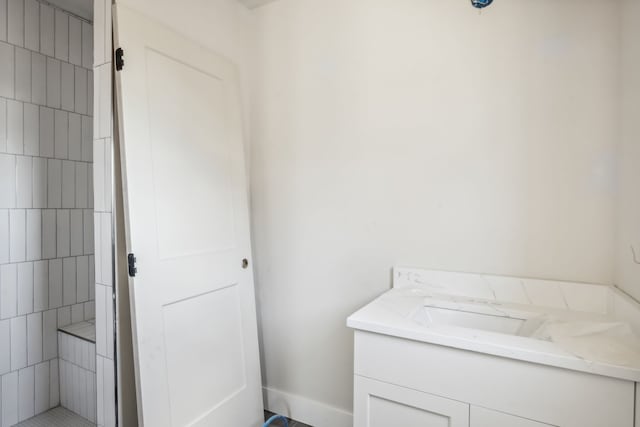 45070 Twin River Dr, Macomb, MI 48044 - bathroom with tiled shower and vanity