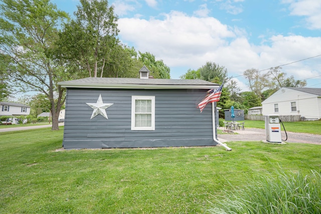 406 Common St, Walled Lake, MI 48390 - view of side of property with a yard