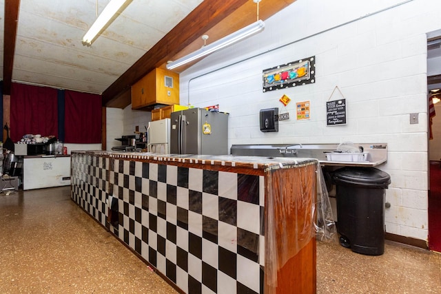 20800 Lefever Ave, Warren, MI 48091 - bar featuring freestanding refrigerator