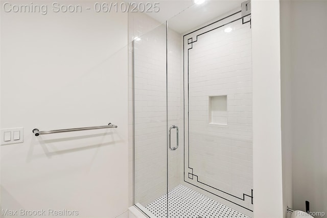 1475 Tottenham Rd, Bloomfield Hills, MI 48301 - full bath with a stall shower