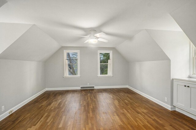 902 Edgemoor Ave, Kalamazoo, MI 49008 - photo 17