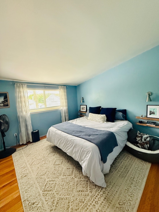 992 Key W Dr, Clawson, MI 48017 - bedroom with wood finished floors