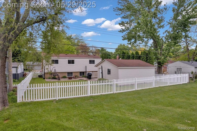 1227 Sycamore Dr, Rochester Hills, MI 48307 - view of yard
