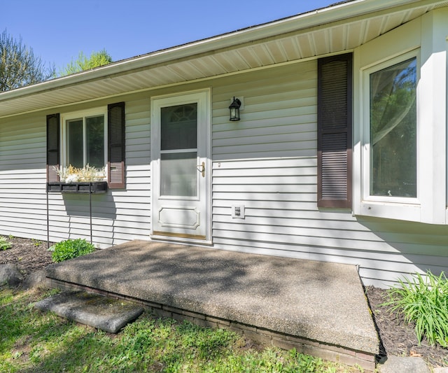 11589 Owosso Rd, Fowlerville, MI 48836 - view of doorway to property