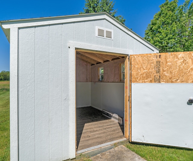 11589 Owosso Rd, Fowlerville, MI 48836 - view of outbuilding featuring an outbuilding