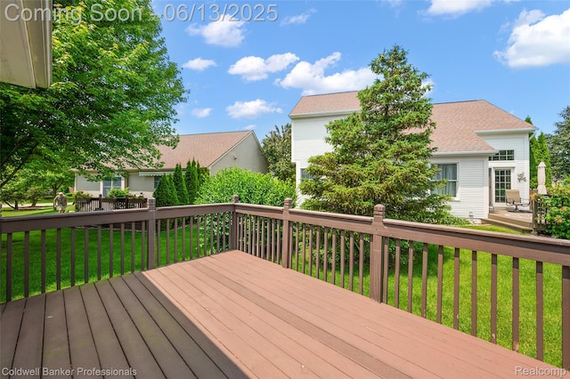 634 Eastway Cir Unit # 20, Lapeer, MI 48446 - wooden terrace featuring a yard