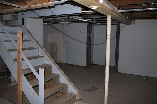 1093 Ford Blvd, Lincoln Park, MI 48146 - unfinished basement with stairs