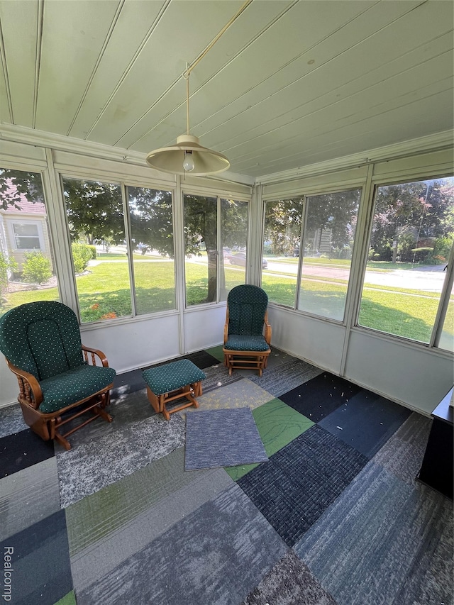 20711 Gaukler St, Saint Clair Shores, MI 48080 - sunroom featuring a ceiling fan