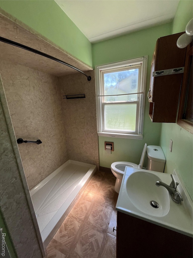 20711 Gaukler St, Saint Clair Shores, MI 48080 - bathroom featuring a tile shower and vanity