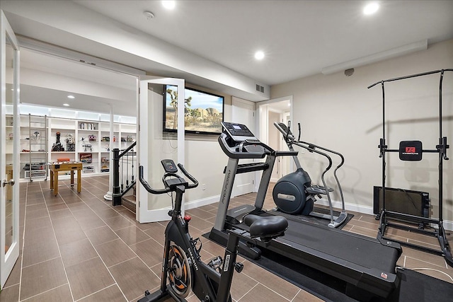 820 Hazel St, Birmingham, MI 48009 - workout room featuring recessed lighting and baseboards