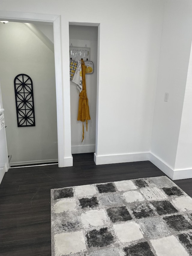 8841 Auburn St, Detroit, MI 48228 - detailed view of wood finished floors and baseboards