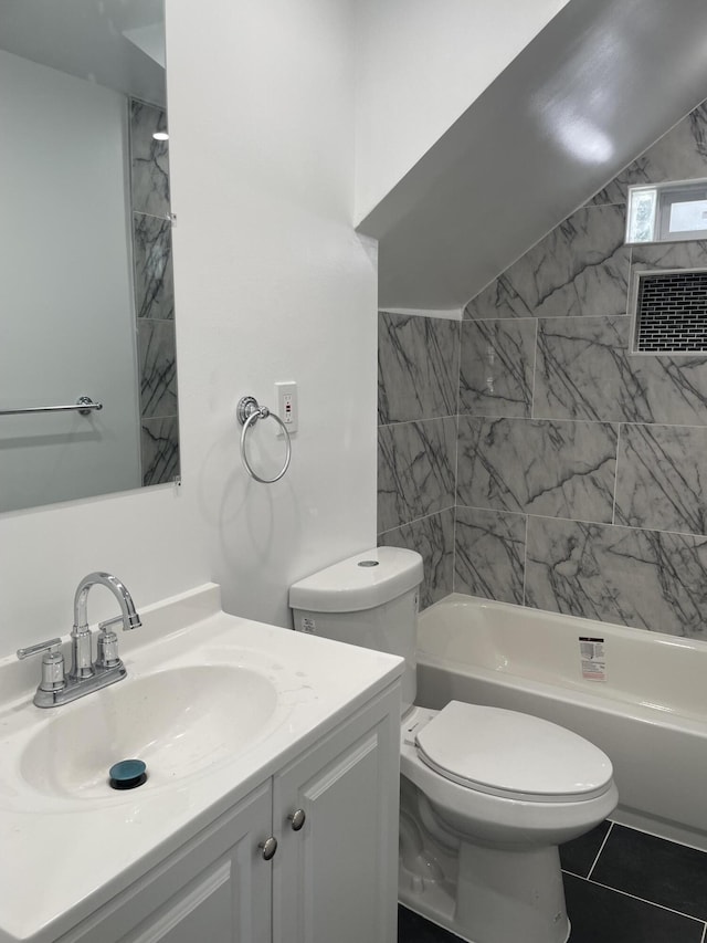 8841 Auburn St, Detroit, MI 48228 - full bath featuring toilet, vanity, and tub / shower combination