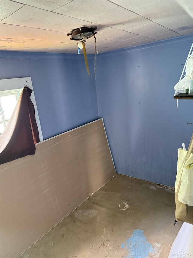 1541 Emily St, Saginaw, MI 48601 - empty room with concrete floors