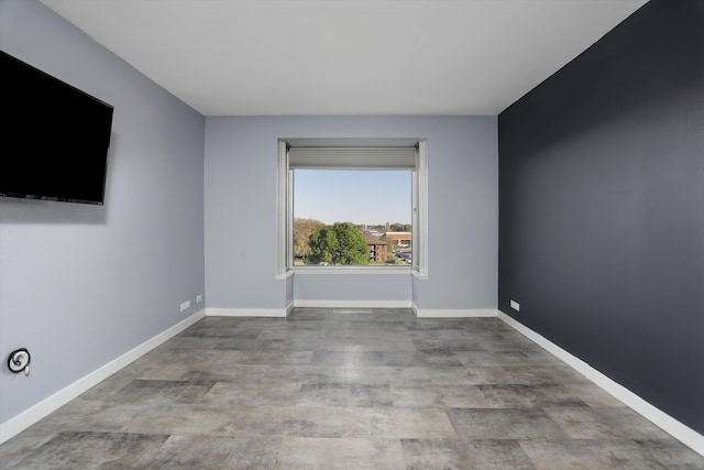 1300 E Lafayette St Unit 305, Detroit, MI 48207 - unfurnished room featuring baseboards
