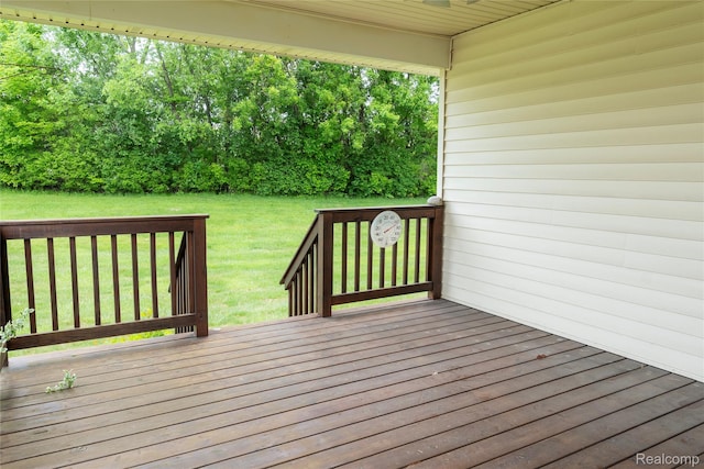 4359 Springbrook Dr, Swartz Creek, MI 48473 - deck featuring a lawn