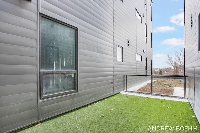 159 S River Ave Unit 503, Holland, MI 49423 - view of green lawn