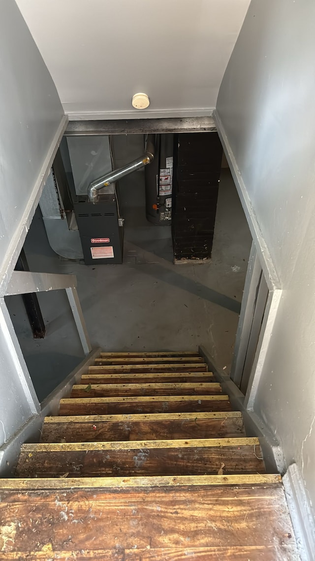 15480 Saratoga St, Detroit, MI 48205 - stairway featuring concrete flooring