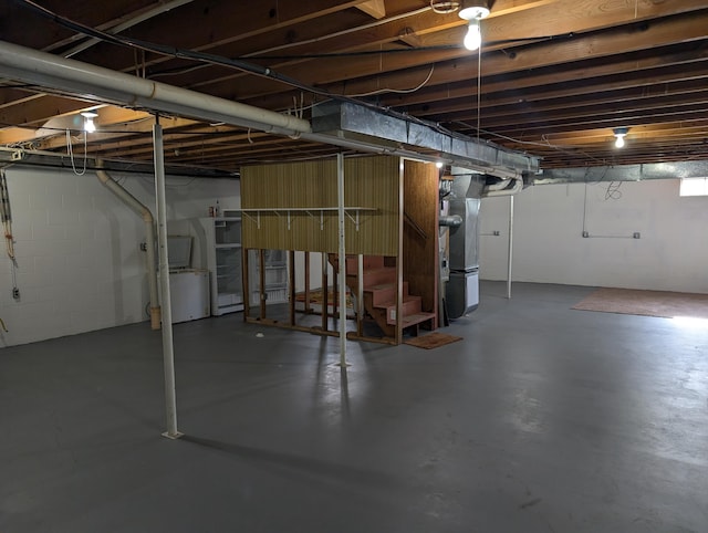 602 Fourth St, Ludington, MI 49431 - unfinished below grade area featuring stairway