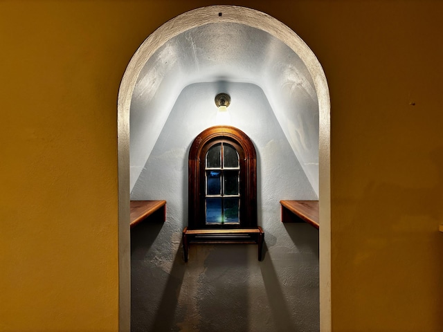 404 Pauline Blvd, Ann Arbor, MI 48103 - detailed view of a textured wall and arched walkways