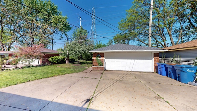26817 Newport Ave, Warren, MI 48089 - view of detached garage
