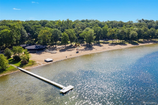 3819 Hazelett Dr, Waterford, MI 48328 - bird's eye view of a large body of water