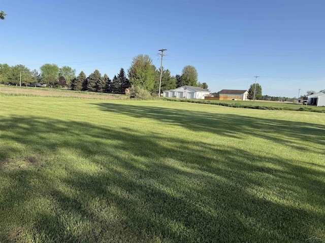 1550 N Hemlock Rd, Hemlock, MI 48628