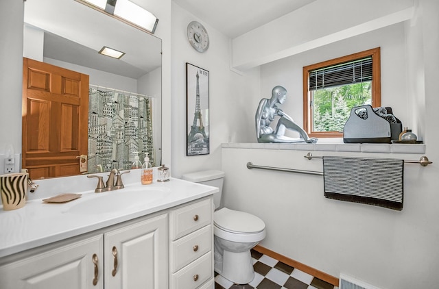 838 Able Rd, Buchanan, MI 49107 - full bath featuring tile patterned floors, toilet, vanity, and curtained shower