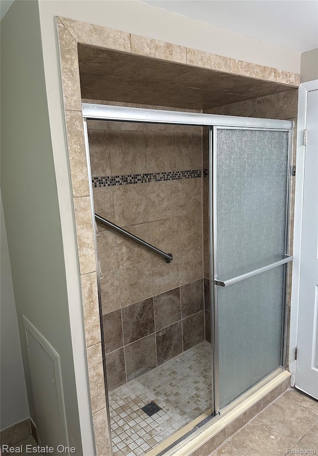 38808 Sumpter Dr, Sterling Heights, MI 48310 - full bathroom with a stall shower