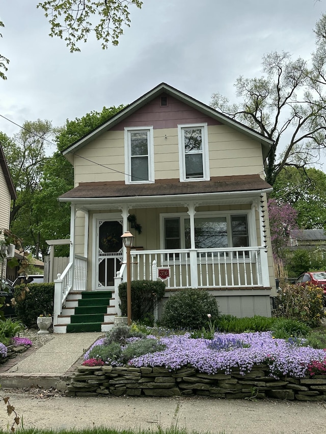 view of front facade with covered porch