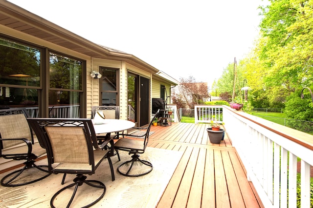 906 Village Dr, Davison, MI 48423 - deck with outdoor dining area