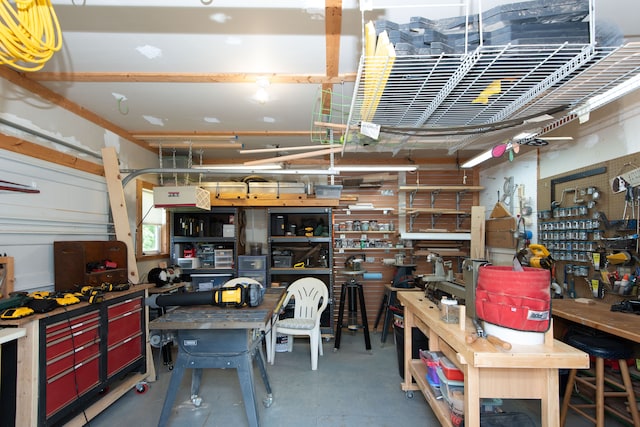 906 Village Dr, Davison, MI 48423 - garage with a workshop area