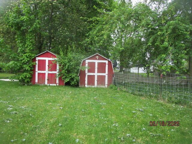 260 W Saint Joseph St, Coloma, MI 49038 - view of yard