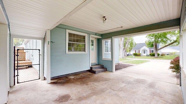 6 Congress Ct Unit D, Saginaw, MI 48602 - view of patio featuring a gate