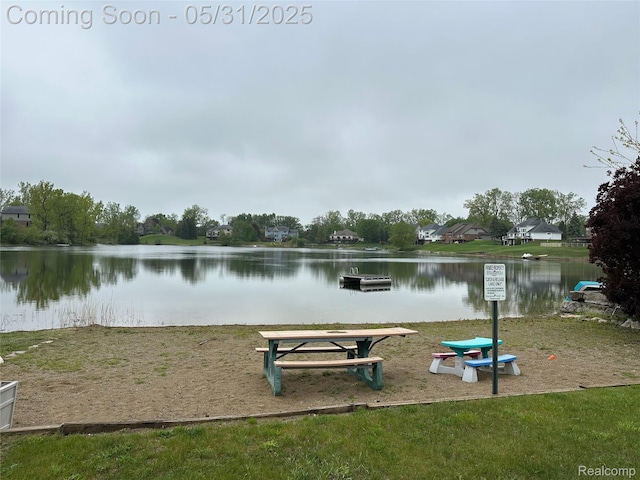 4470 Coastal Pkwy, White Lake, MI 48386 - view of home's community featuring a water view