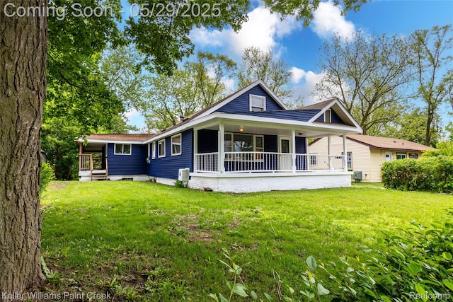 72 N Astor St, Pontiac, MI 48342 - view of front of home featuring covered porch and a front yard