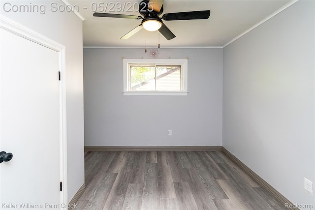 72 N Astor St, Pontiac, MI 48342 - unfurnished room featuring wood finished floors, a ceiling fan, crown molding, and baseboards